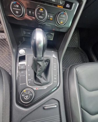 Volkswagen Tiguan cena 95500 przebieg: 177000, rok produkcji 2018 z Tczew małe 436